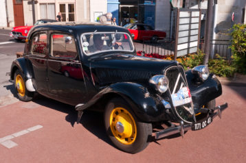 Vintage Cars Create Oil Niche