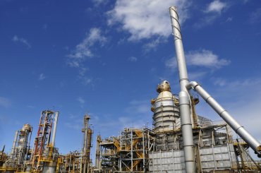 Oil Forecast to Stay Top Energy Source