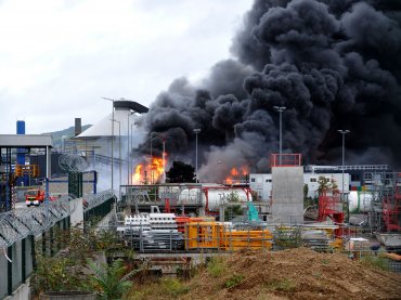 Fire Strikes Lubrizols Rouen Plant