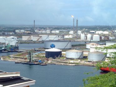 Isla Refinery Agrees to Deal with Klesch