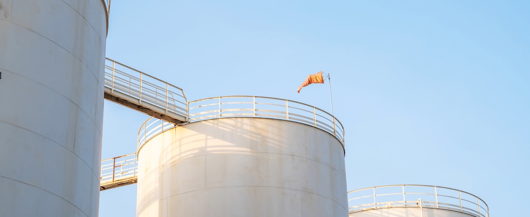 September U.S. Base Oil Imports Jump