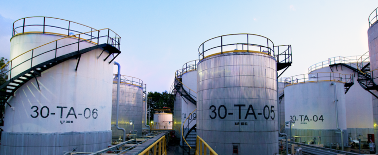 Pertamina Refining Unit Buys Stake in Base Oil JV