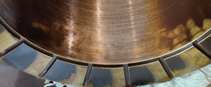 MAG0826-varnish